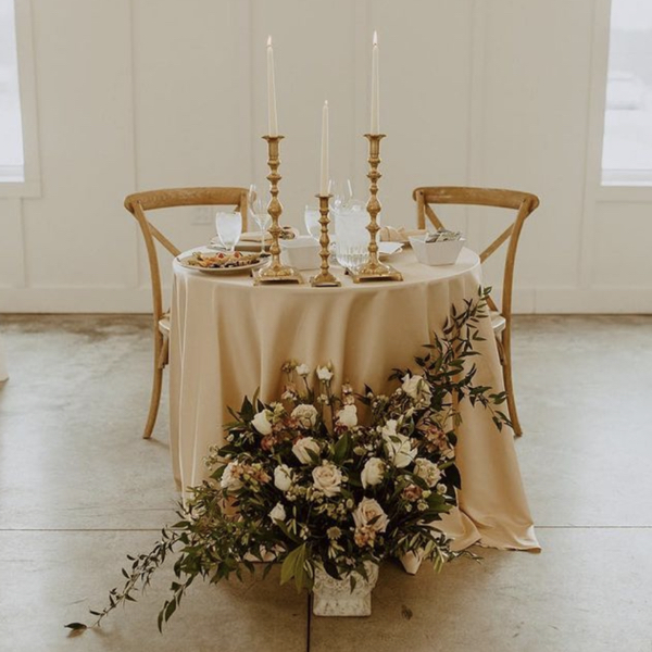 Sweetheart Table Rental Sweetheart Table for Rent